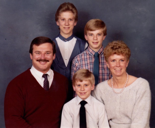 1985-12 CCardPic (Oct 27, 2025 at 4-24-15 PM).jpg